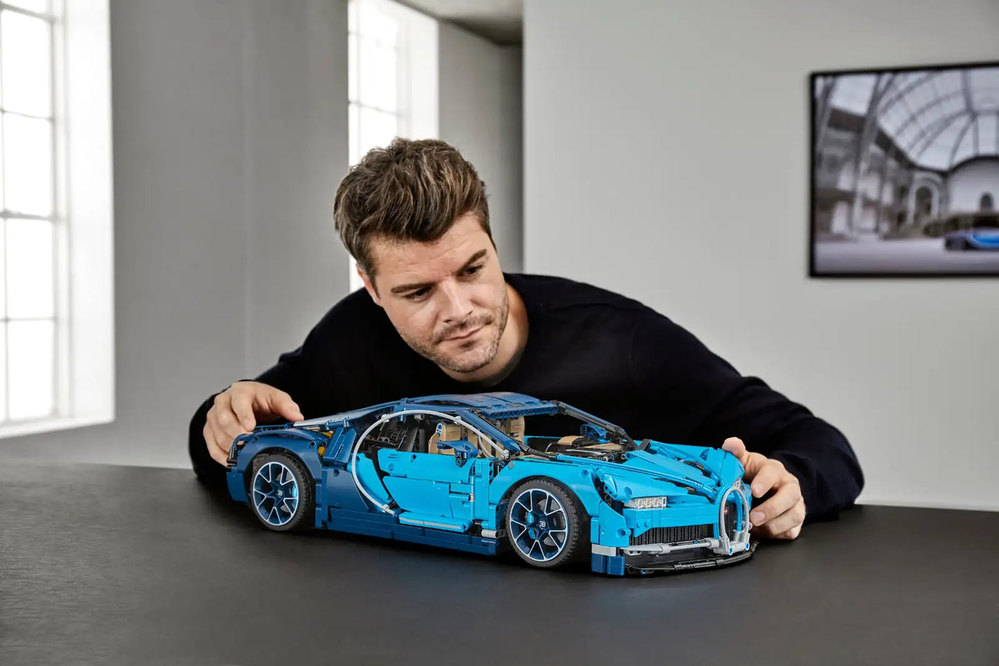 Bugatti Chiron (Discontinued)